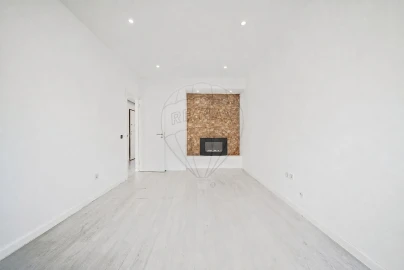 Apartamento T2 para Venda em Alto do Seixalinho, Santo André e Verderena