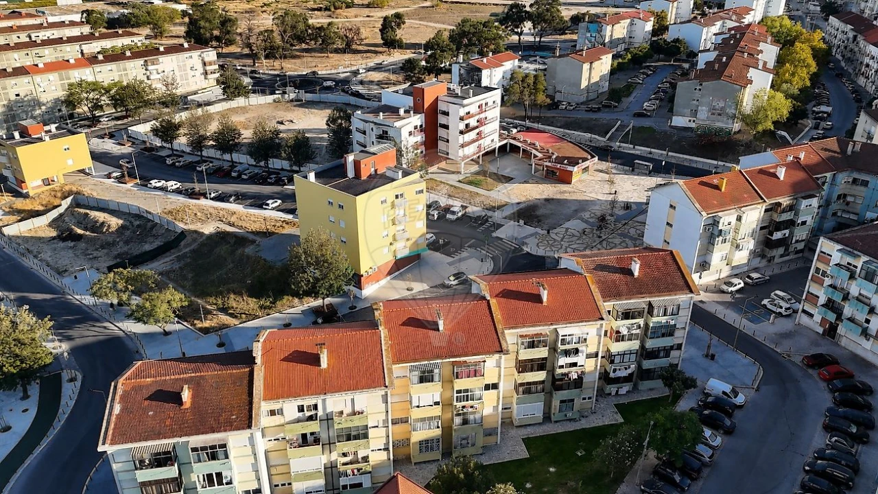 Apartamento T2 para Venda em Alto do Seixalinho, Santo André e Verderena Foto 24