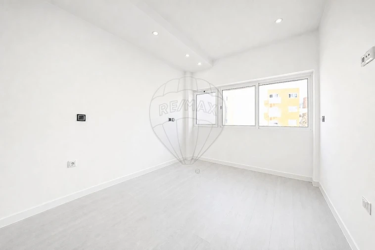 Apartamento T2 para Venda em Alto do Seixalinho, Santo André e Verderena Foto 10