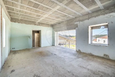 Moradia T3 para Venda em Cesar