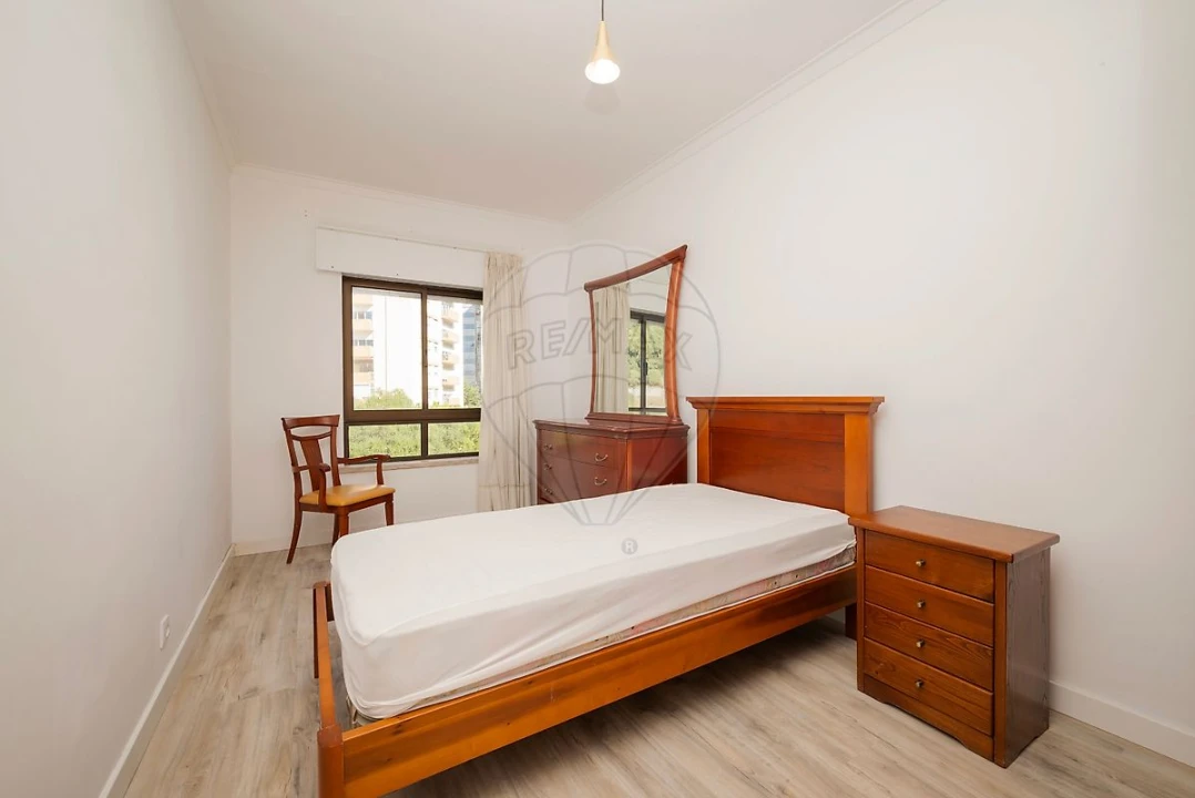 Apartamento T3 para Arrendamento em Vila Franca de Xira Foto 8