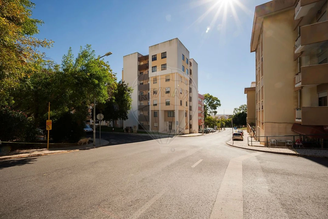 Apartamento T3 para Arrendamento em Vila Franca de Xira Foto 25