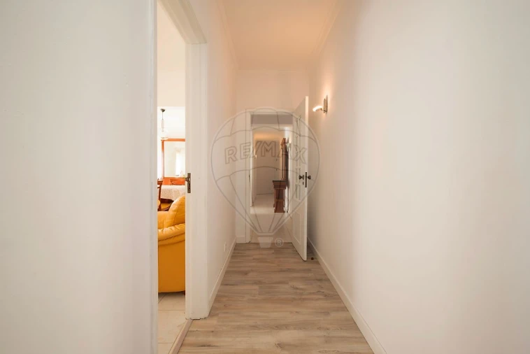 Apartamento T3 para Arrendamento em Vila Franca de Xira Foto 10