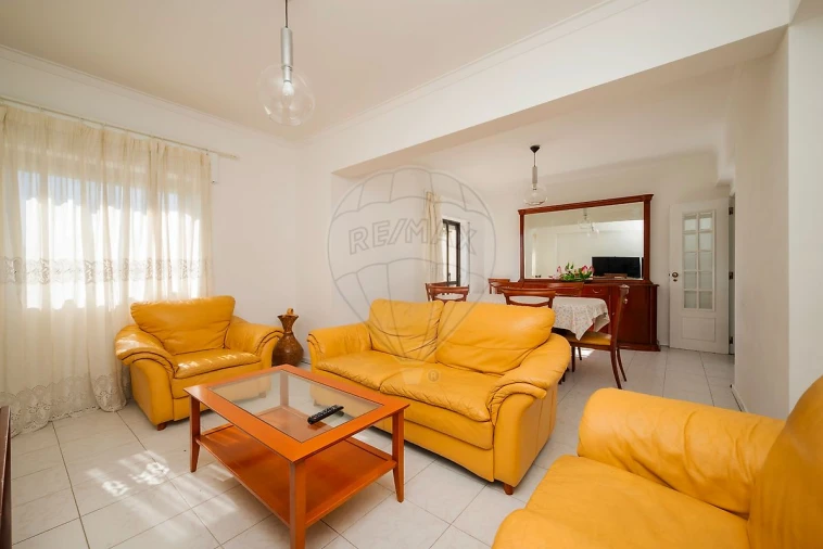 Apartamento T3 para Arrendamento em Vila Franca de Xira Foto 3