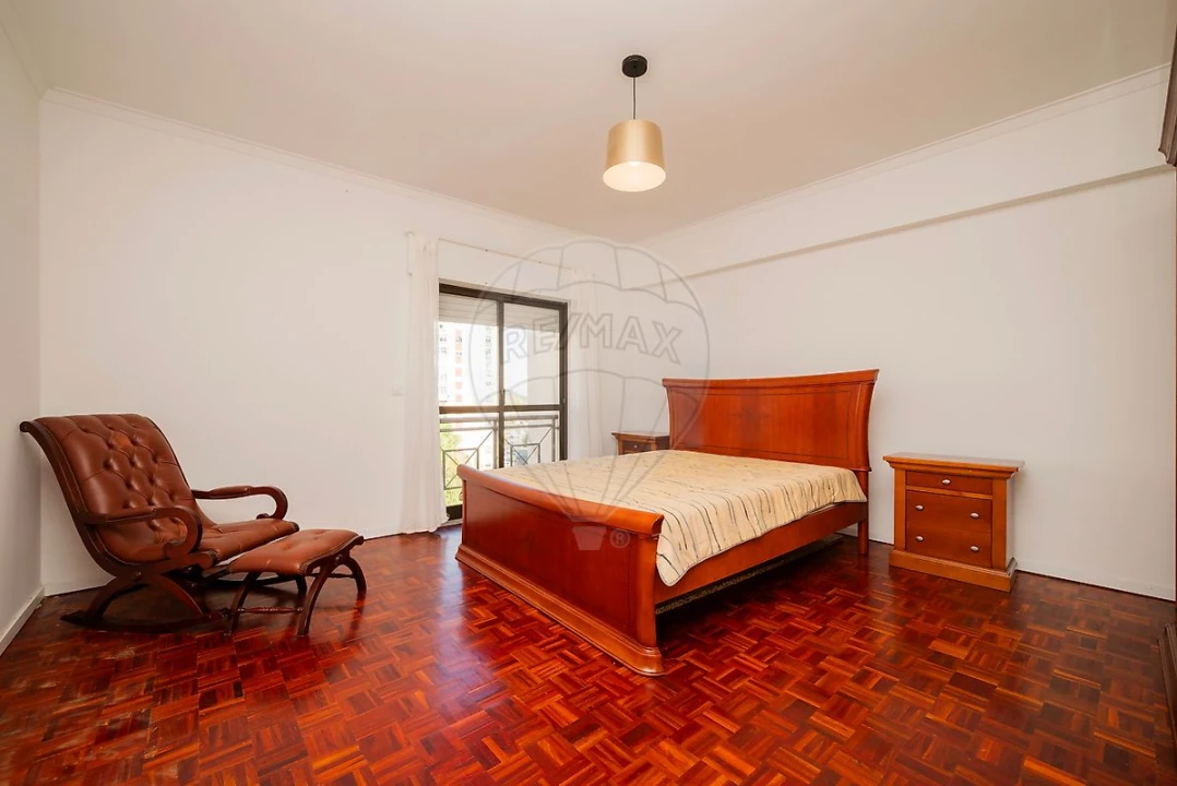 Apartamento T3 para Arrendamento em Vila Franca de Xira Foto 14