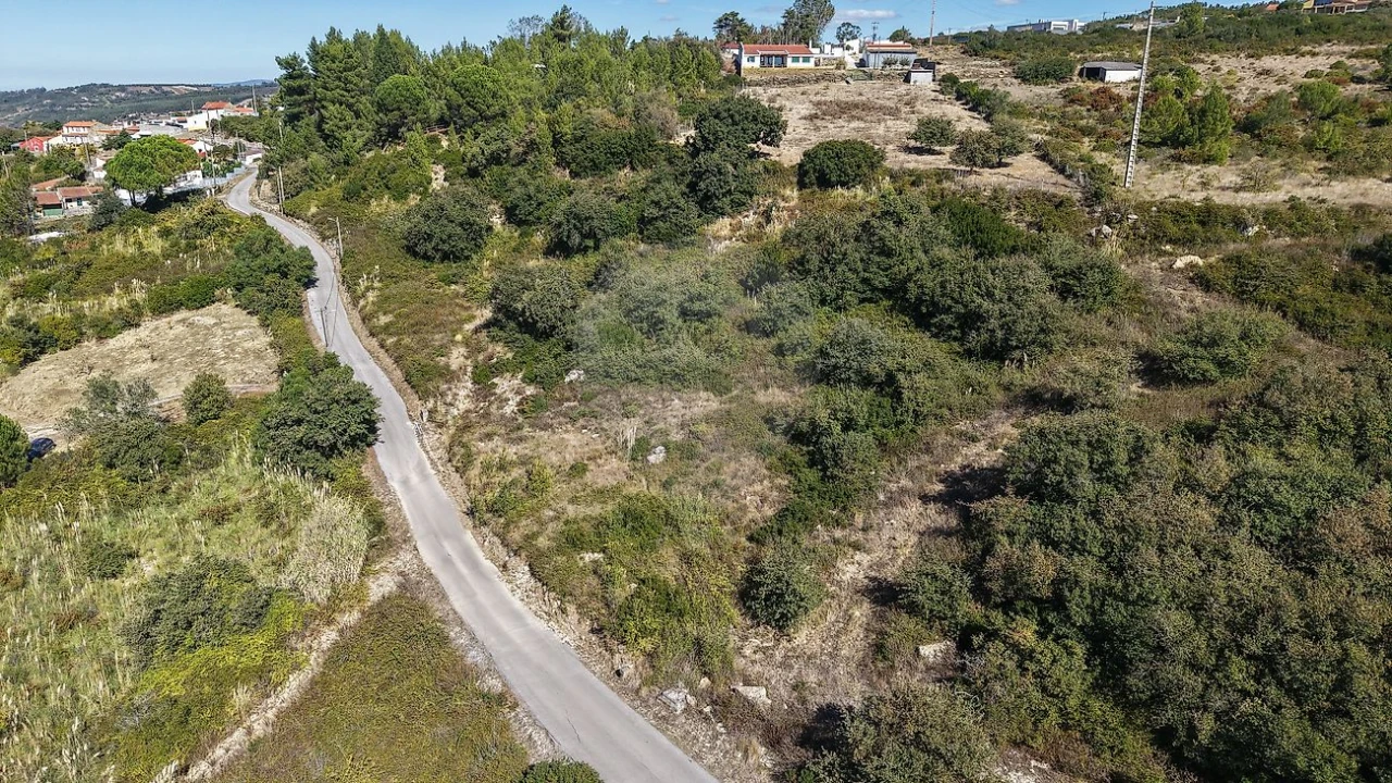 Terreno para Venda em Arranho Foto 1