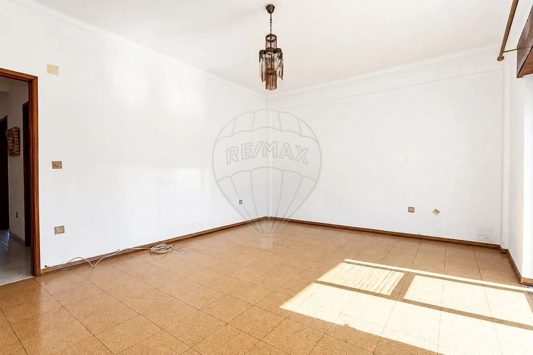 Apartamento T2 para Venda em Castanheira do Ribatejo e Cachoeiras Foto 22