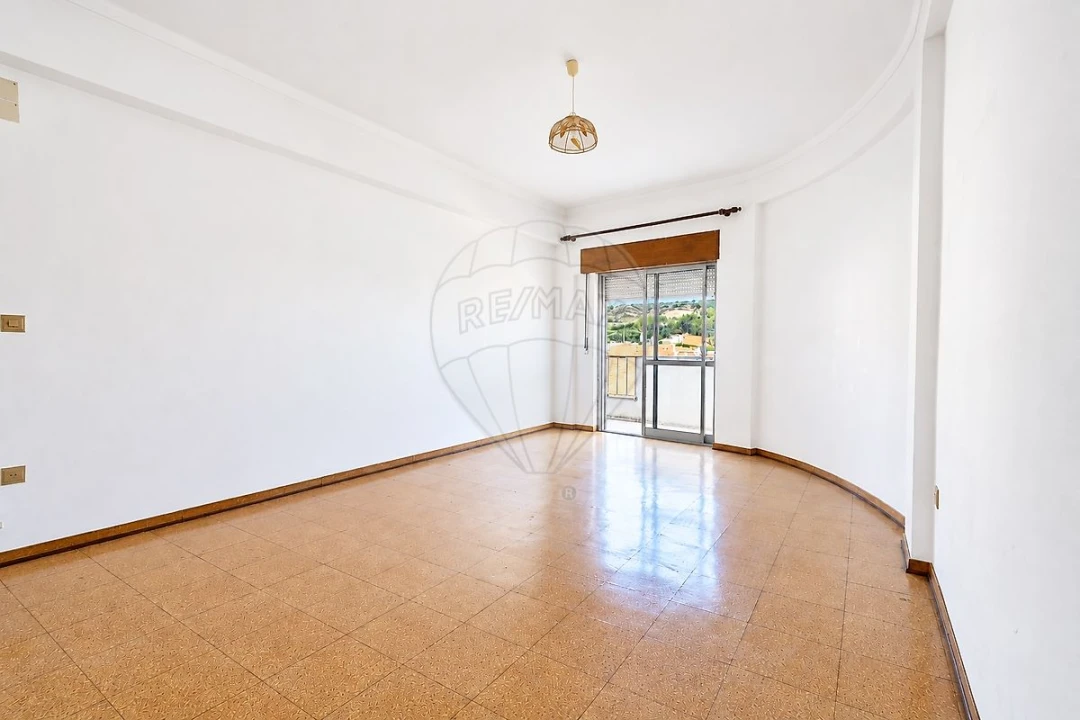 Apartamento T2 para Venda em Castanheira do Ribatejo e Cachoeiras Foto 21
