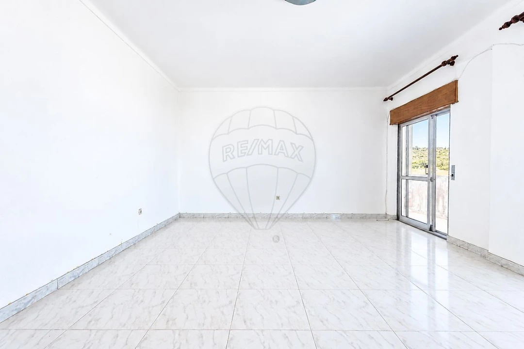 Apartamento T2 para Venda em Castanheira do Ribatejo e Cachoeiras Foto 12