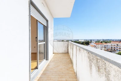 Apartamento T2 para Venda em Castanheira do Ribatejo e Cachoeiras