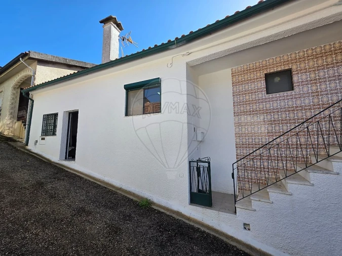 Moradia T3 para Venda em Moita Foto 32