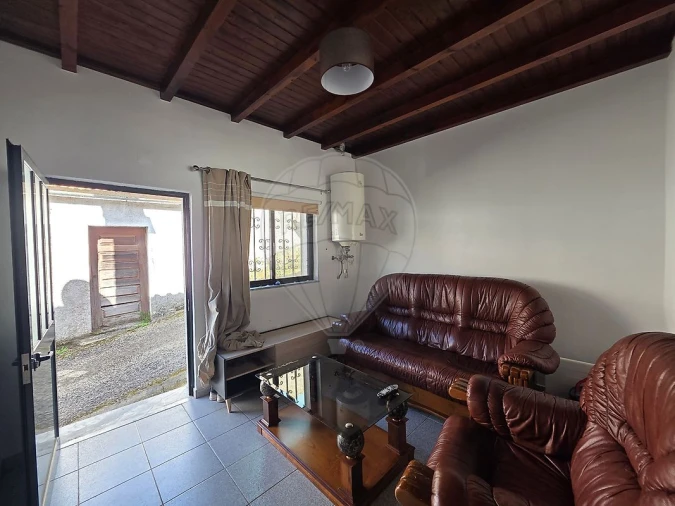 Moradia T3 para Venda em Moita Foto 11