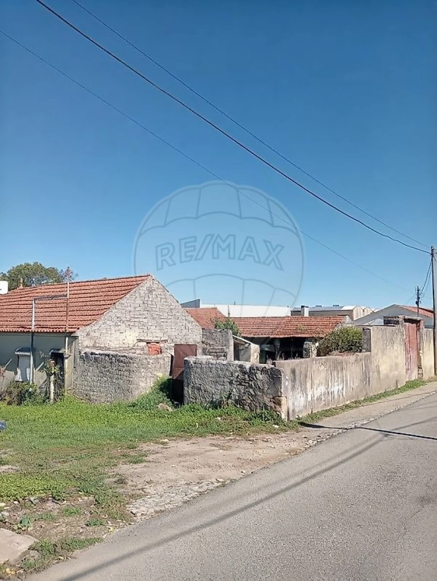 Moradia T0 para Venda em Oliveirinha Foto 13