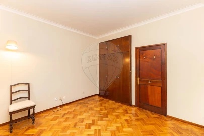 Armazém para Arrendamento em Paranhos
