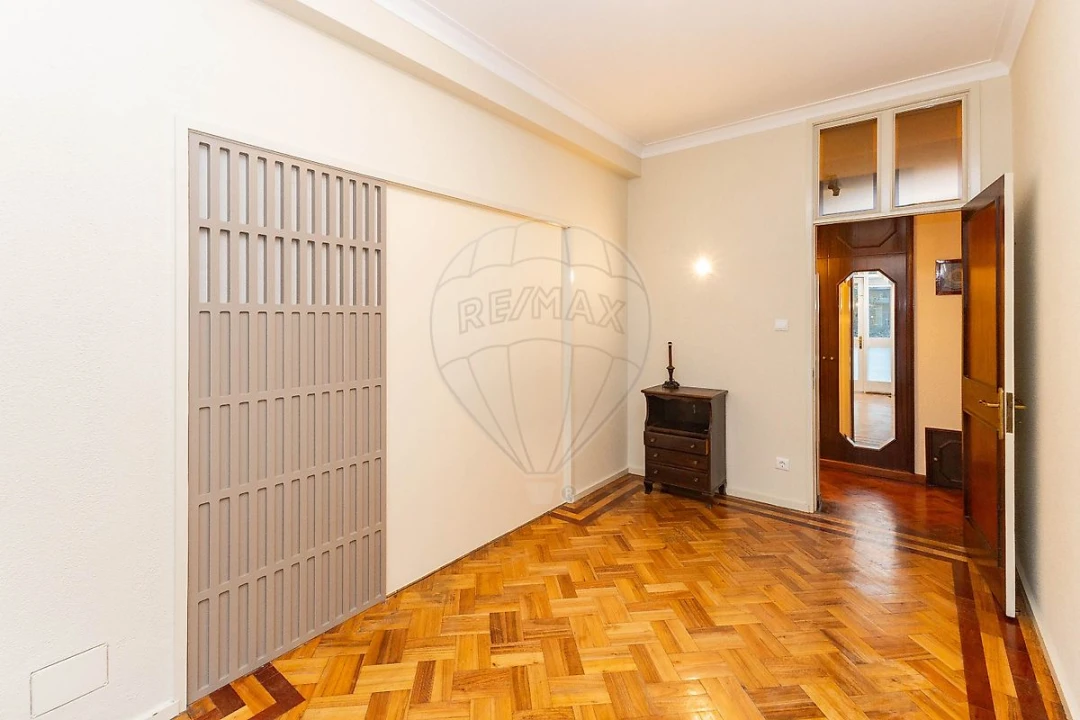 Armazém para Arrendamento em Paranhos Foto 2