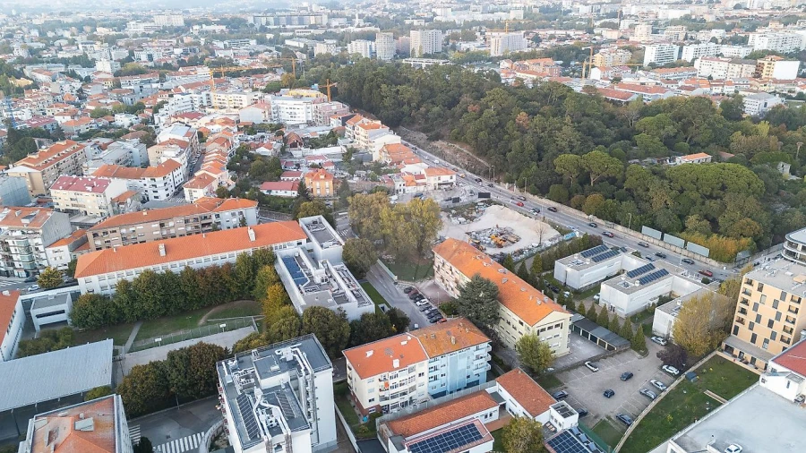 Armazém para Arrendamento em Paranhos Foto 25