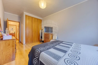 Apartamento T2 para Venda em Canelas