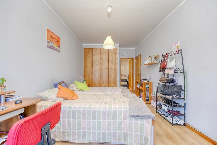 Apartamento T2 para Venda em Canelas Foto 15