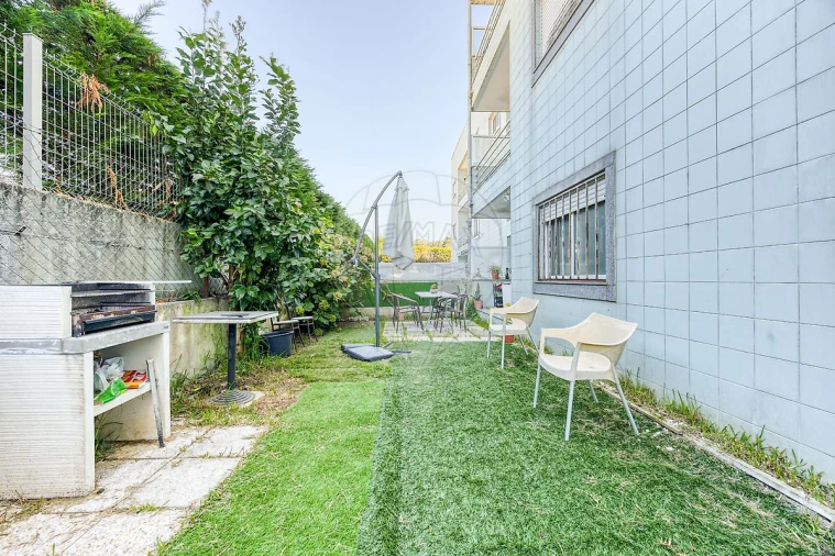 Apartamento T2 para Venda em Canelas Foto 18