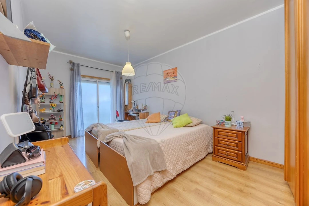 Apartamento T2 para Venda em Canelas Foto 14
