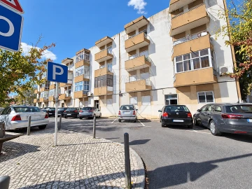 Apartamento T2 para Venda em Póvoa de Santa Iria e Forte da Casa