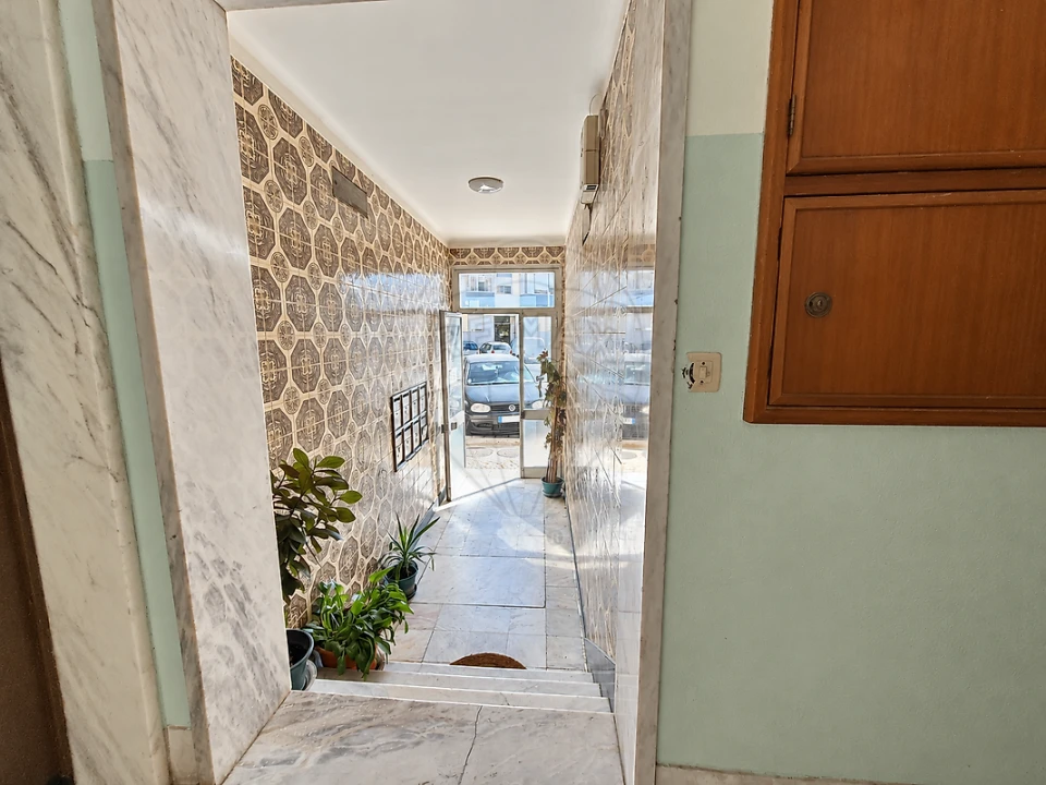 Apartamento T2 para Venda em Póvoa de Santa Iria e Forte da Casa Foto 14