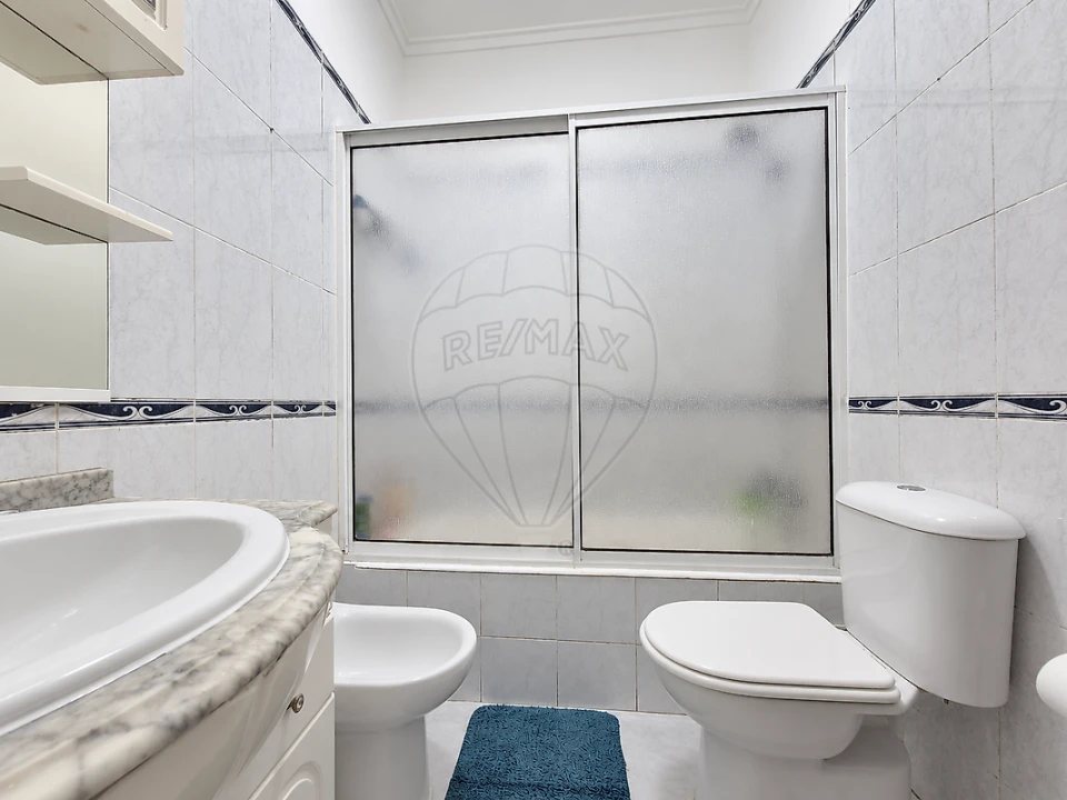 Apartamento T2 para Venda em Póvoa de Santa Iria e Forte da Casa Foto 27