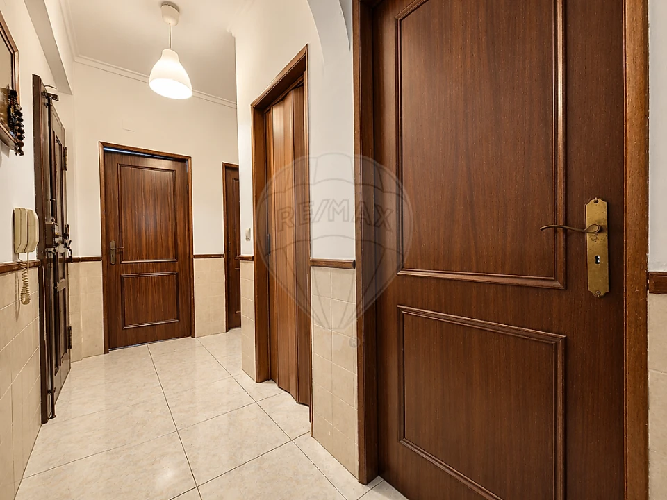 Apartamento T2 para Venda em Póvoa de Santa Iria e Forte da Casa Foto 25