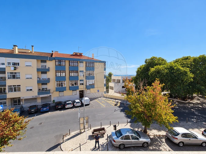 Apartamento T2 para Venda em Póvoa de Santa Iria e Forte da Casa Foto 35