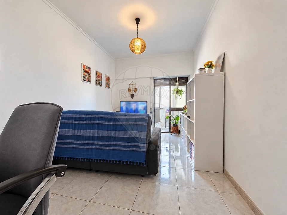 Apartamento T2 para Venda em Póvoa de Santa Iria e Forte da Casa Foto 7