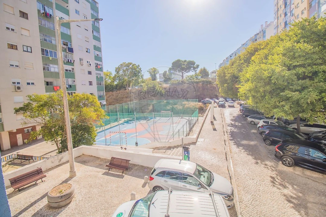 Apartamento T4 para Venda em Almada, Cova da Piedade, Pragal e Cacilhas Foto 13