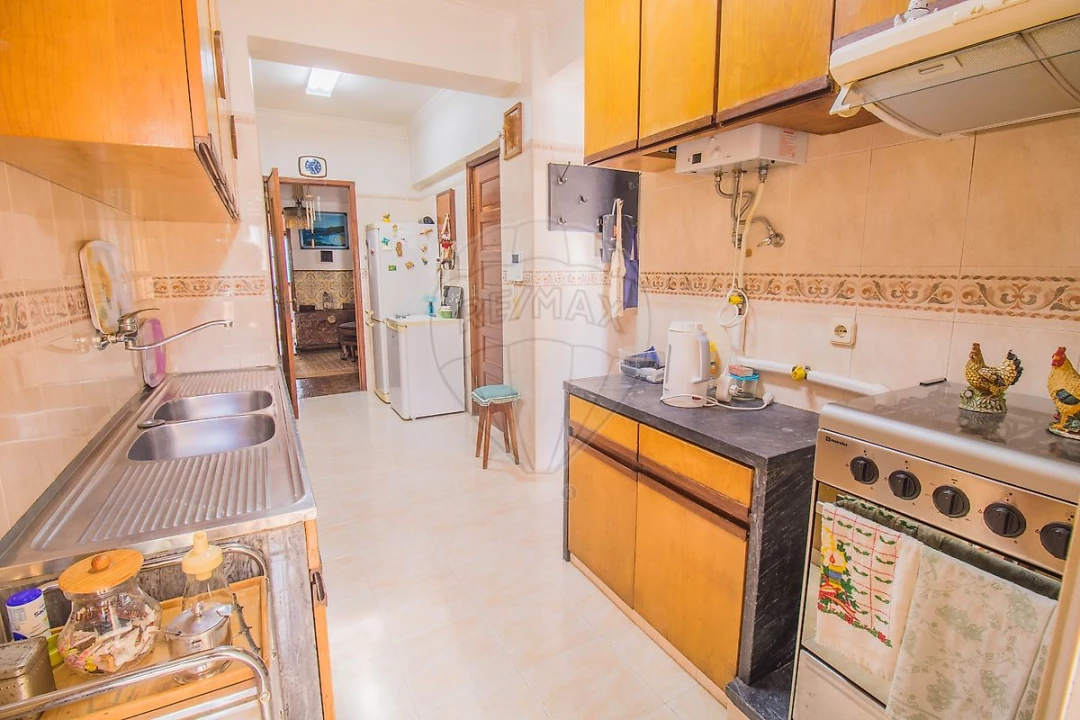Apartamento T4 para Venda em Almada, Cova da Piedade, Pragal e Cacilhas Foto 7
