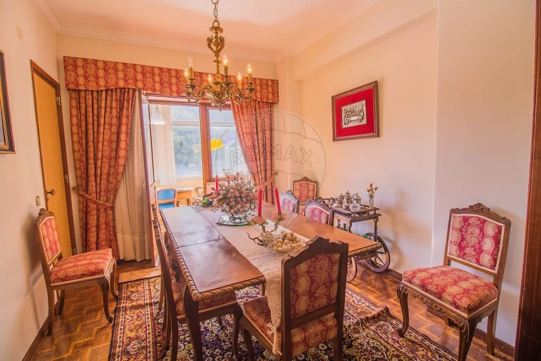 Apartamento T4 para Venda em Almada, Cova da Piedade, Pragal e Cacilhas Foto 4