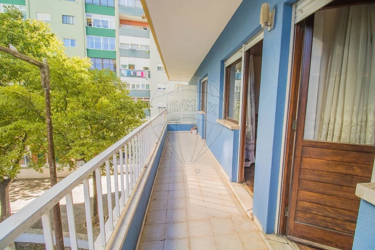 Apartamento T4 para Venda em Almada, Cova da Piedade, Pragal e Cacilhas Foto 31