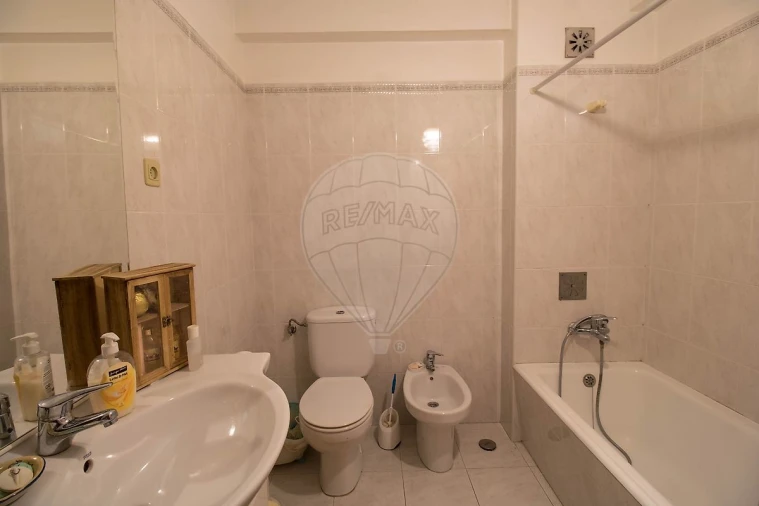 Apartamento T4 para Venda em Almada, Cova da Piedade, Pragal e Cacilhas Foto 15