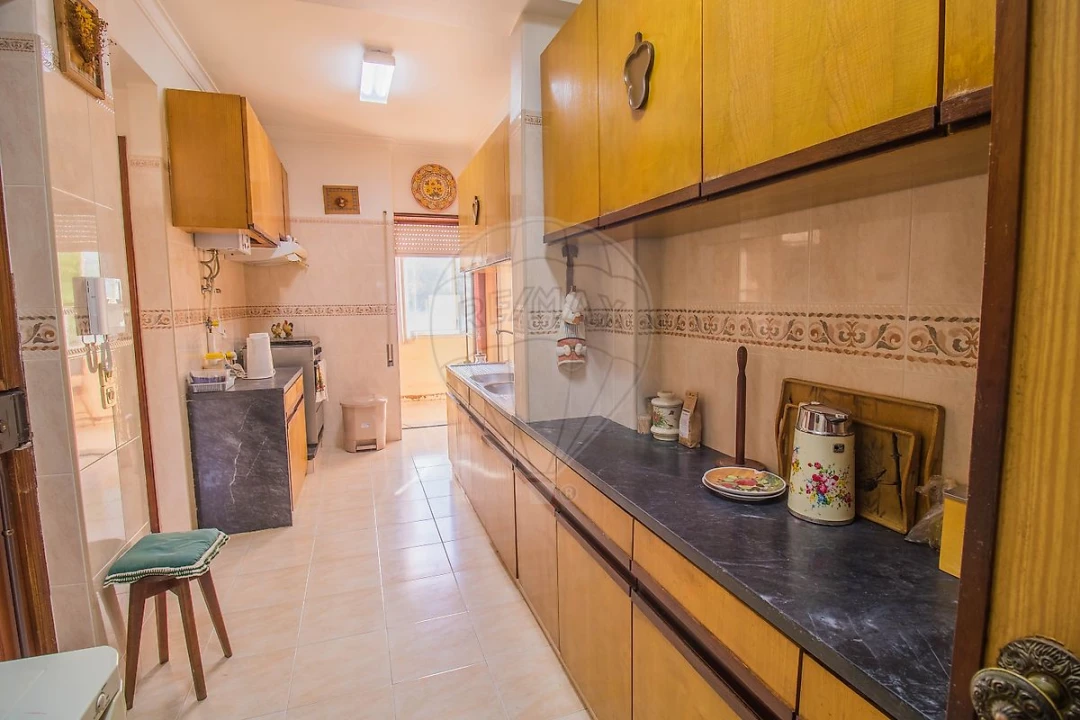 Apartamento T4 para Venda em Almada, Cova da Piedade, Pragal e Cacilhas Foto 8