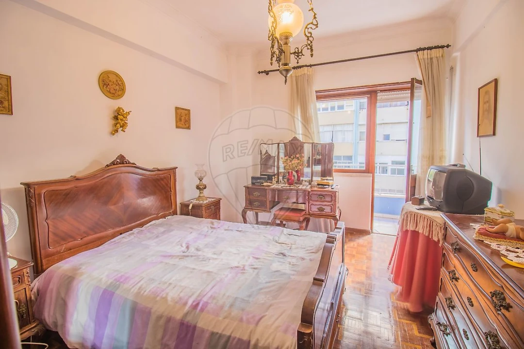 Apartamento T4 para Venda em Almada, Cova da Piedade, Pragal e Cacilhas Foto 19