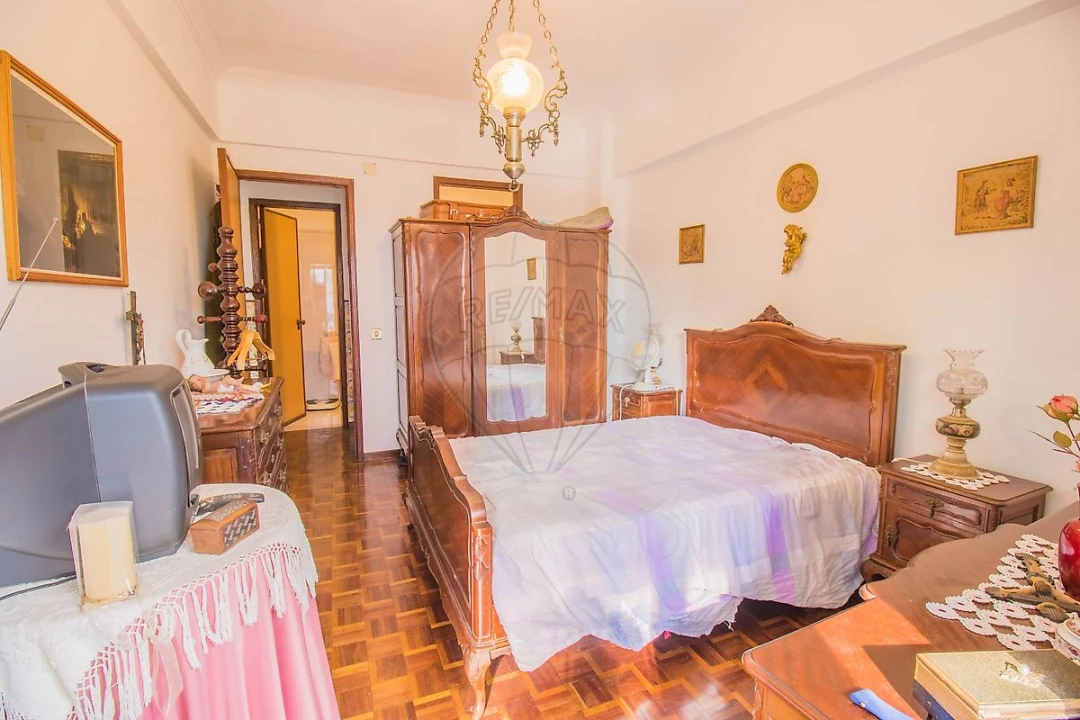 Apartamento T4 para Venda em Almada, Cova da Piedade, Pragal e Cacilhas Foto 21