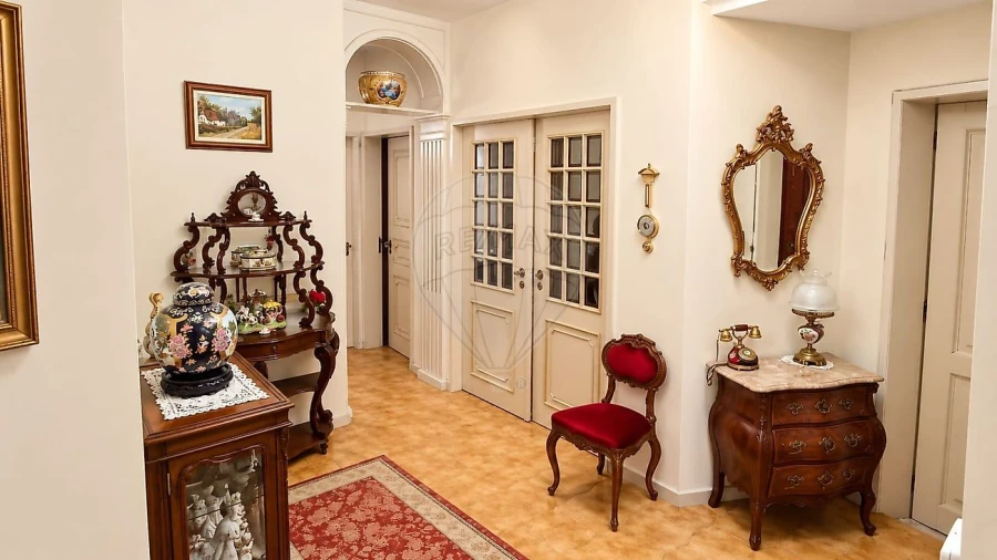 Apartamento T3 para Venda em Mafamude e Vilar do Paraíso Foto 5