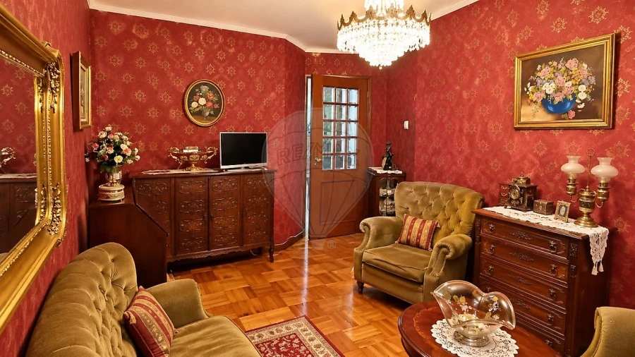 Apartamento T3 para Venda em Mafamude e Vilar do Paraíso Foto 8