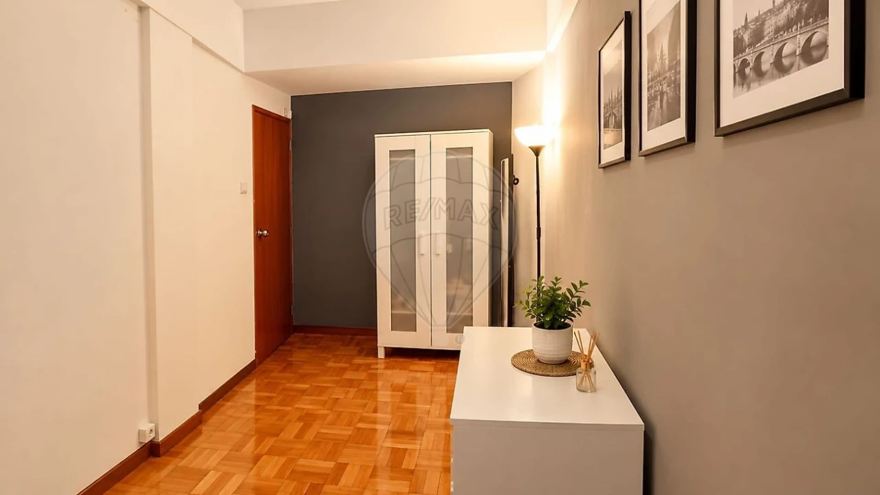 Apartamento T3 para Venda em Mafamude e Vilar do Paraíso Foto 18