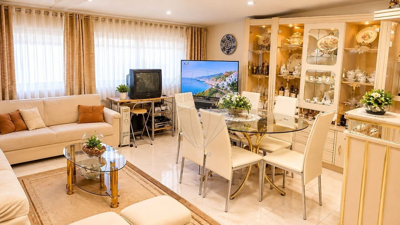 Apartamento T3 para Venda em Mafamude e Vilar do Paraíso Foto 15