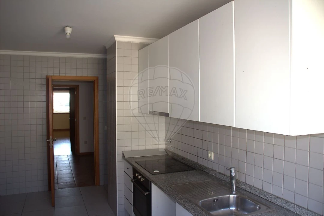 Apartamento T2 para Venda em São Felix da Marinha Foto 11