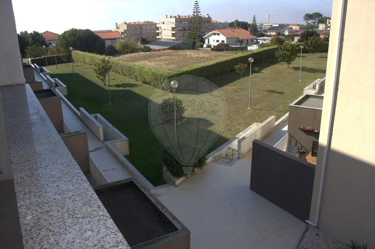 Apartamento T2 para Venda em São Felix da Marinha Foto 8