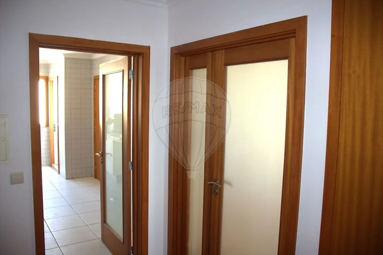 Apartamento T2 para Venda em São Felix da Marinha Foto 4
