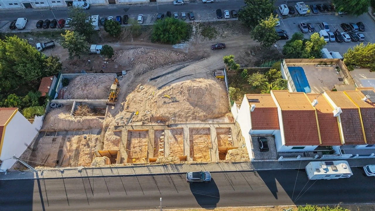 Moradia T4 para Venda em Alverca do Ribatejo e Sobralinho Foto 6