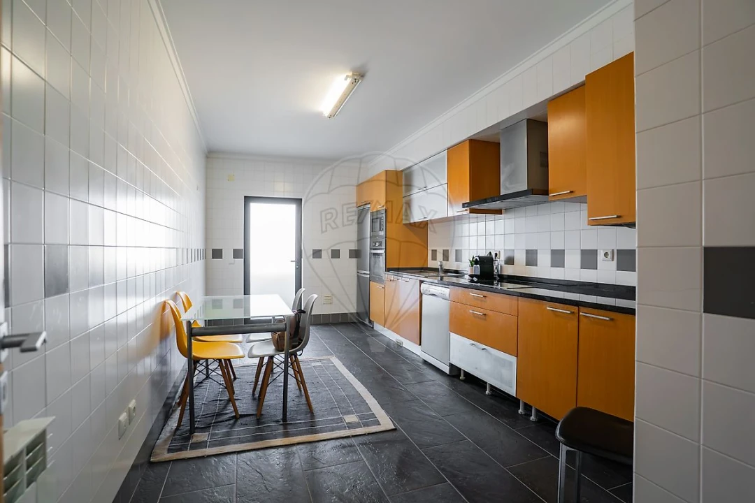 Apartamento T3 para Venda em Nazare Foto 10