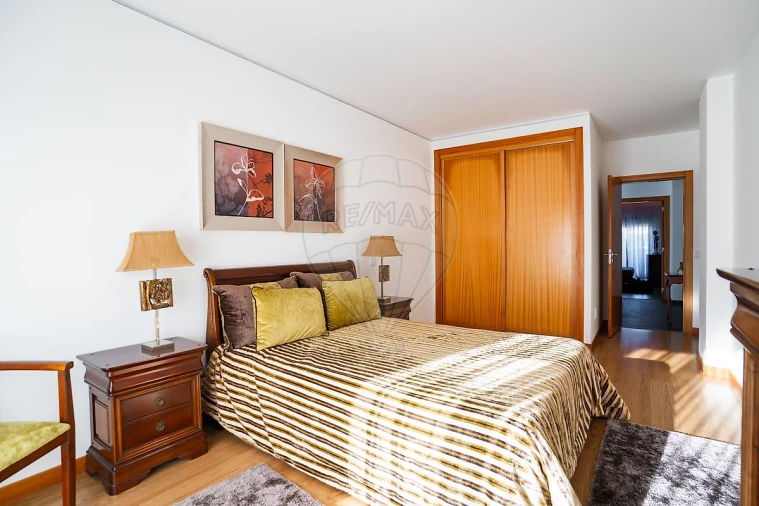 Apartamento T3 para Venda em Nazare Foto 23