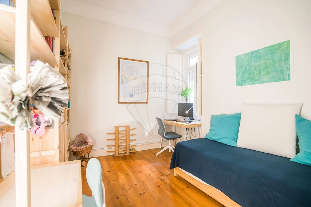 Apartamento T3 para Arrendamento em Campo de Ourique Foto 18