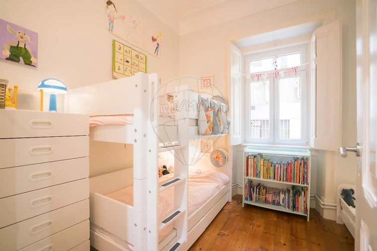 Apartamento T3 para Arrendamento em Campo de Ourique Foto 15